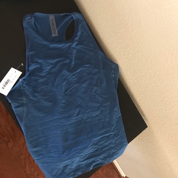 Outdoor Voices MiniMesh Tanks - Picture 2 of 4